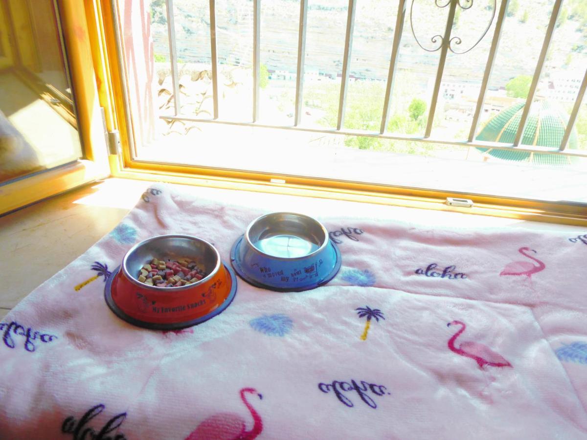 Casa rural Butaka Alcala del Jucar Bagian luar foto